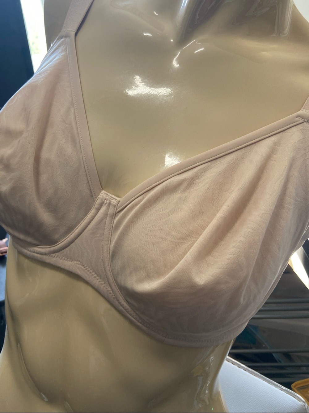 34G understance Everyday Seamless Underwire Bra in Light Nude